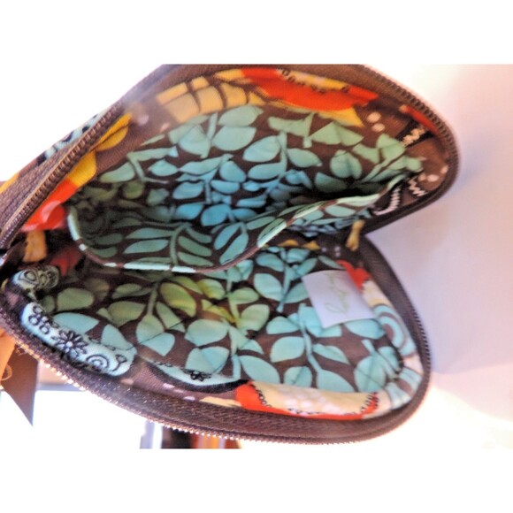 New Vera Bradley Wristlet - Picture 5 of 5